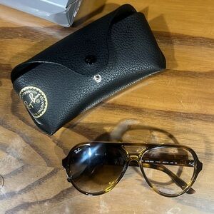 Ray-Ban 5000 59mm Aviator Sunglasses- Gloss Havana / Brown RB4125 missing lens